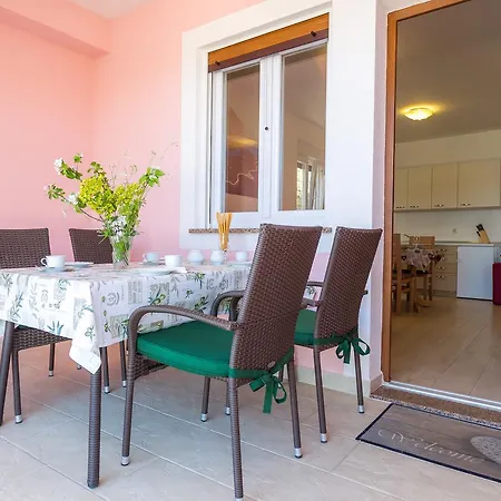 Apartmán Medini Veli Rat