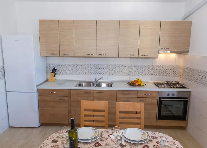 Medini Apartment *