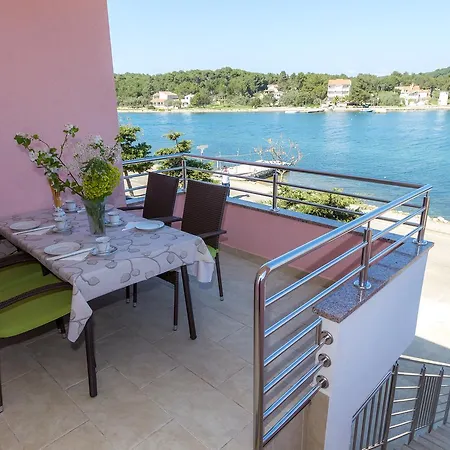 Apartamento Medini Veli Rat