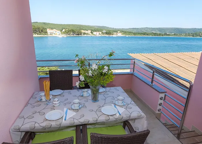 Διαμέρισμα Medini *