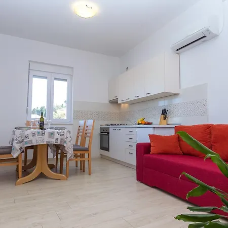 Medini * Вели-Рат