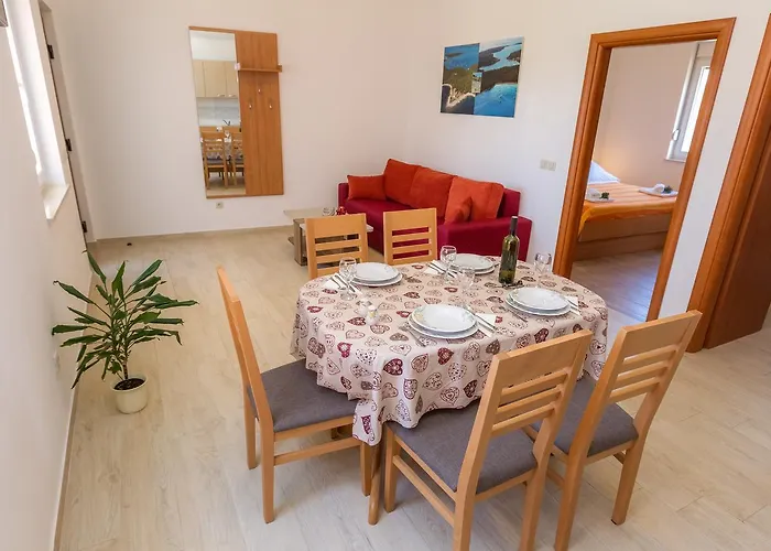 Medini Вели-Рат